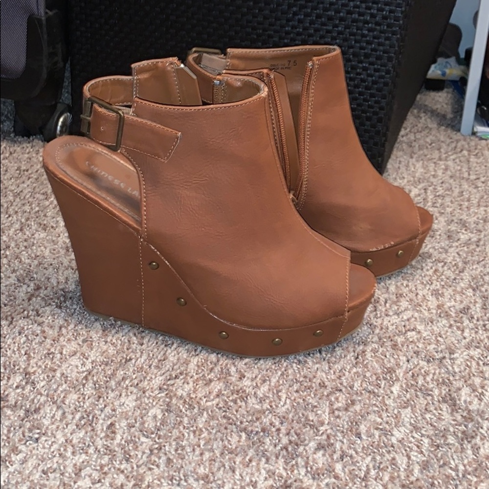 Chinese Laundry tan wedges - size 7.5